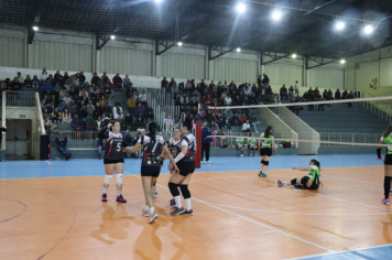 Foto - FINAL DO CAMPEONATO MUNICIPAL DE VÔLEI FEMININO