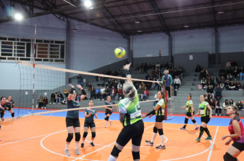 Foto - CAMPEONATO MUNICIPAL DE VÔLEI FEMININO 