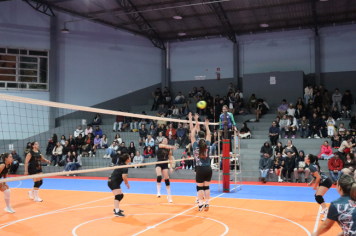 Foto - CAMPEONATO MUNICIPAL DE VÔLEI FEMININO 