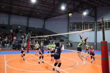 Foto - CAMPEONATO MUNICIPAL DE VÔLEI FEMININO 