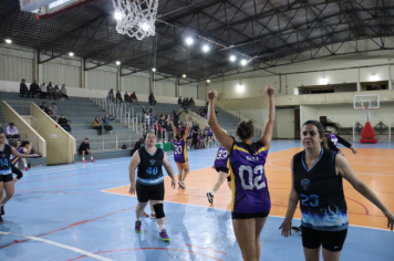 Foto - CAMPEONATO MUNICIPAL DE BASQUETE FEMININO