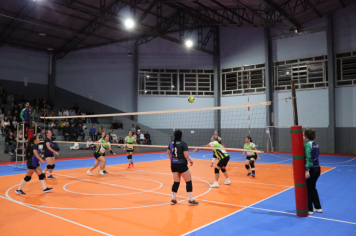 Foto - CAMPEONATO MUNICIPAL DE VÔLEI FEMININO 