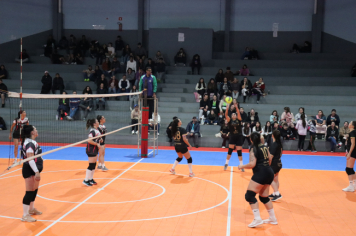 Foto - CAMPEONATO MUNICIPAL DE VÔLEI FEMININO 