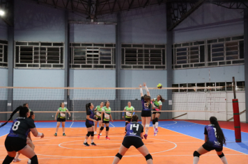 Foto - CAMPEONATO MUNICIPAL DE VÔLEI FEMININO 