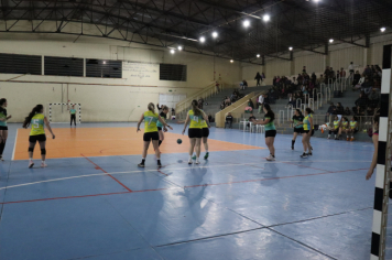 Foto - CAMPEONATO MUNICIPAL DE HANDEBOL FEMININO