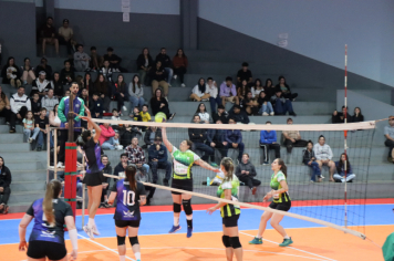 Foto - CAMPEONATO MUNICIPAL DE VÔLEI FEMININO 