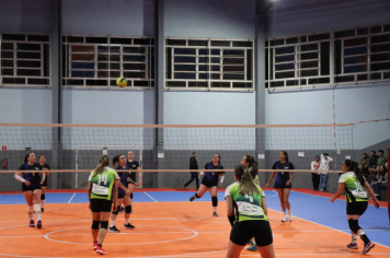 Foto - CAMPEONATO MUNICIPAL DE VÔLEI FEMININO 