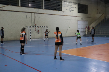 Foto - CAMPEONATO MUNICIPAL DE HANDEBOL FEMININO