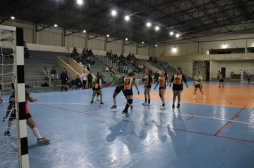 Foto - CAMPEONATO MUNICIPAL DE HANDEBOL FEMININO