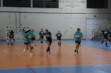 Foto - CAMPEONATO MUNICIPAL DE HANDEBOL FEMININO
