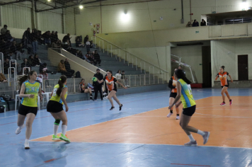 Foto - CAMPEONATO MUNICIPAL DE HANDEBOL FEMININO